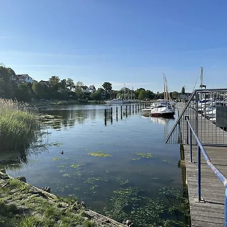 Urlaub In Einer Historischen Wassermuehle An Der Trave Lubeca Exterior foto